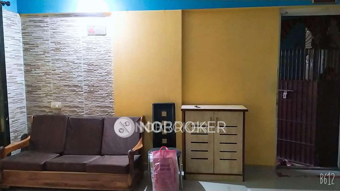 1 BHK Flat In Near Pratap Cinema For Sale  In Thane