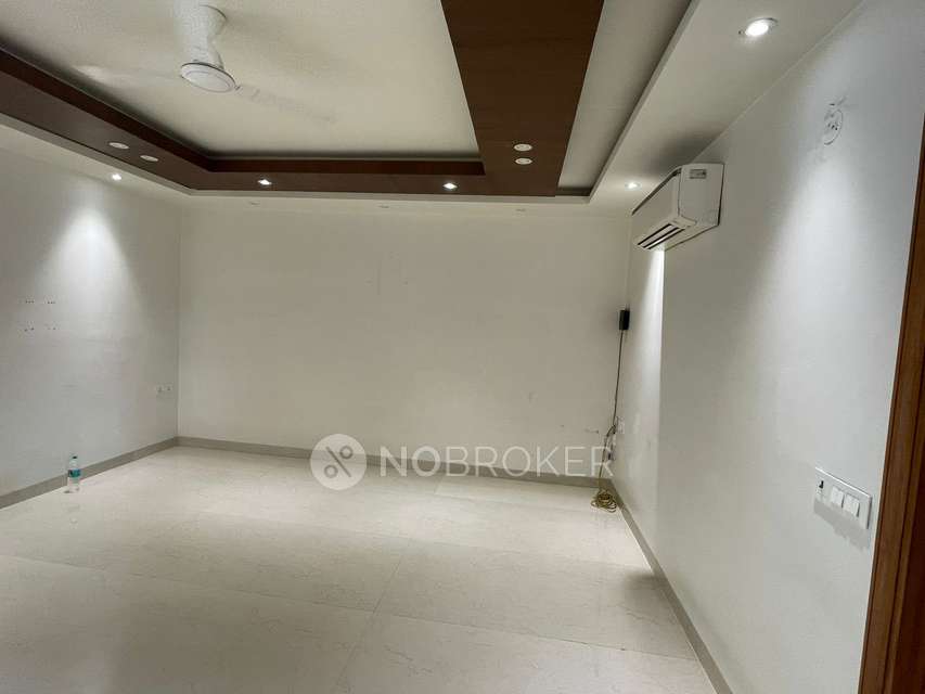 3 BHK Flat In Sb for Rent  In Sector 42