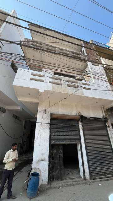 Shop in Burger King, Delhi for sale 