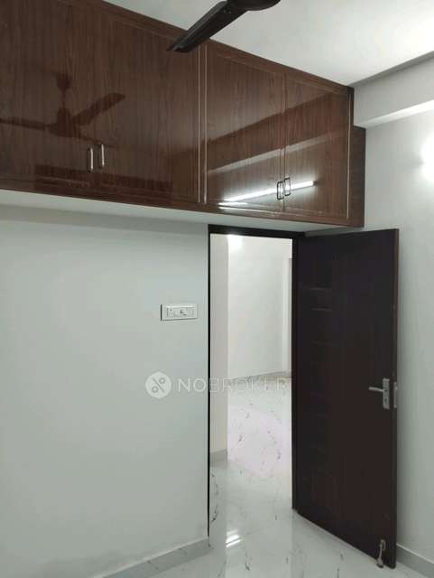 3 BHK Flat In Resident Apartment For Sale  In Varadarajapuram