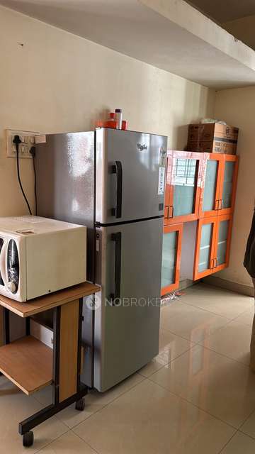 Single Room for Female In 2 BHK  In Iris In Magarpatta City Iris