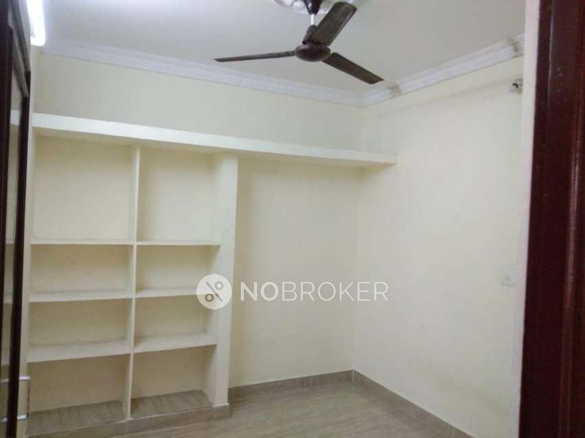 4+ BHK Flat For Sale  In Banjara Hills