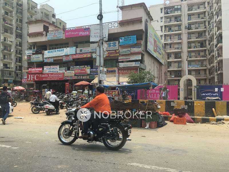 Shop in Raj Nagar Extension, Ghaziabad for Rent 
