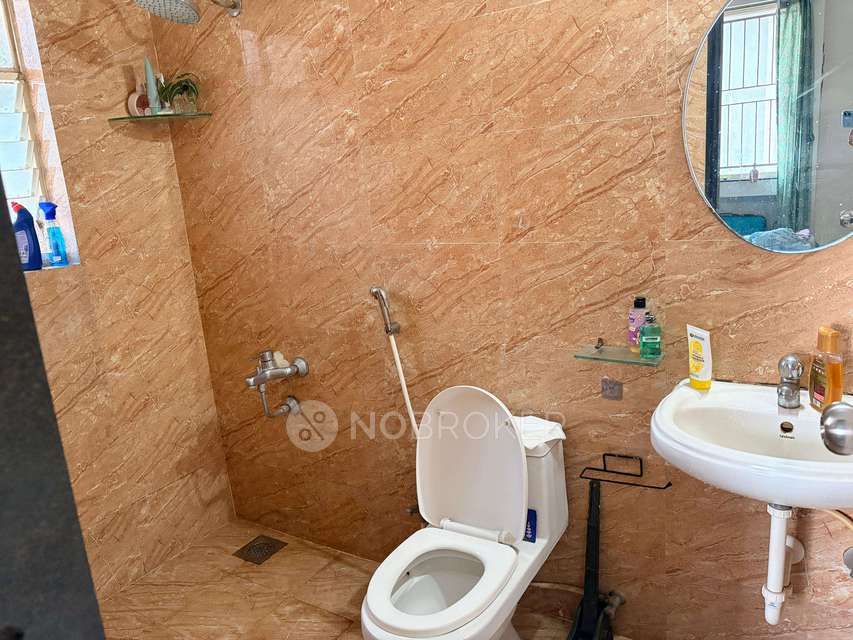 Single Room for Female In 4 BHK  In Rachana Bella Casa Royale In Baner