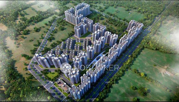 Single Room for Male In 3 BHK  In Amrapali Centurian Park Oxygen Vally In Techzone 4