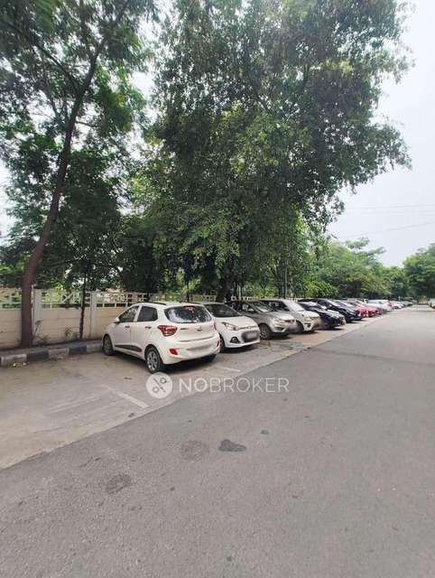 3 BHK Flat In Golf Links Residency For Sale  In Sector 18b 