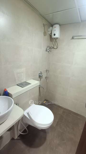 1 BHK Flat In Excellente Chs For Sale  In Mulund West