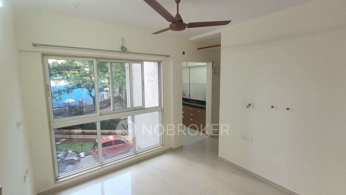 1 BHK Flat In Excellente Chs For Sale  In Mulund West