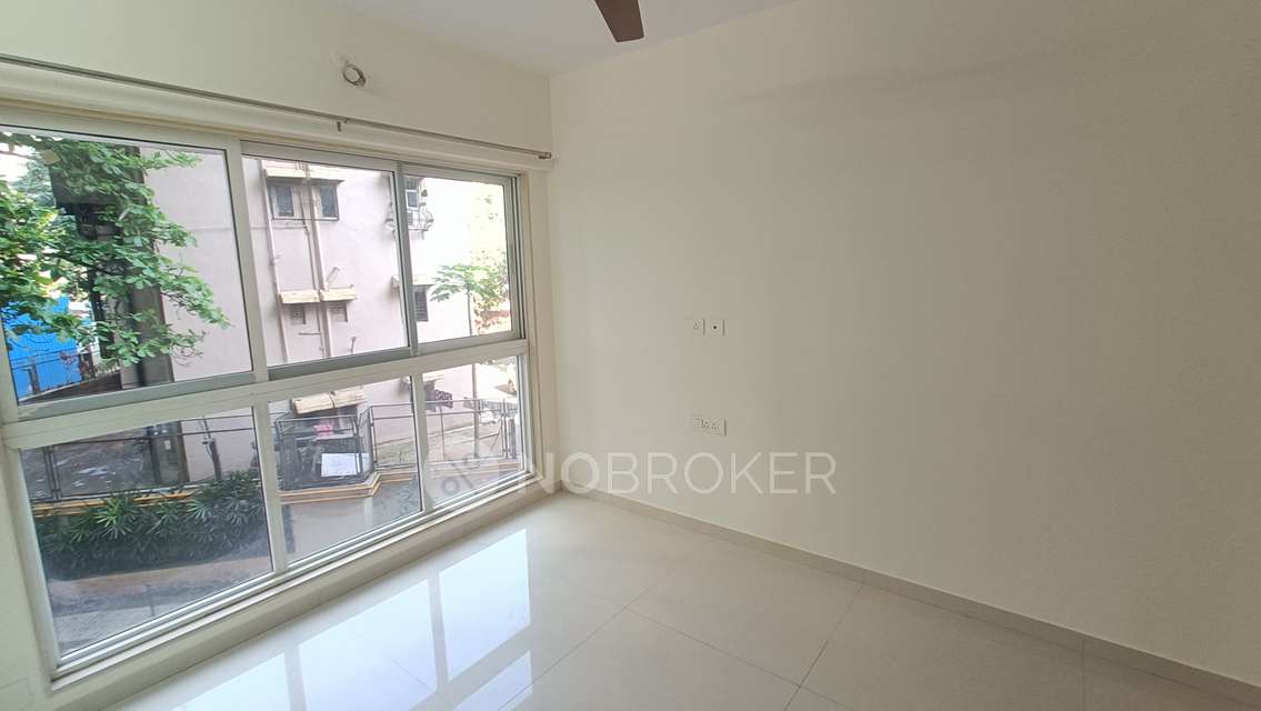 1 BHK Flat In Excellente Chs For Sale  In Mulund West