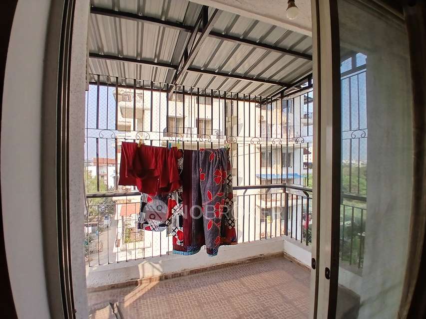 Single Room for Female In 3 BHK  In Pristine Prism, Aundh In Aundh