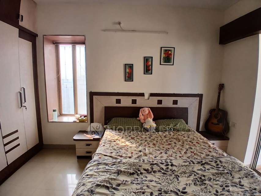 Single Room for Female In 3 BHK  In Pristine Prism, Aundh In Aundh
