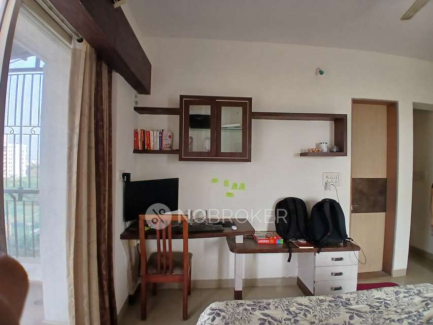 Single Room for Female In 3 BHK  In Pristine Prism, Aundh In Aundh