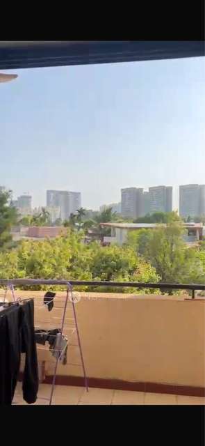 2 BHK Flat In Magarpatta Daffodils Apartment, Hadapsar for Rent  In Hadapsar