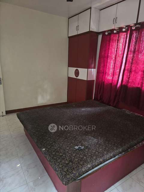 2 BHK Flat In Magarpatta Daffodils Apartment, Hadapsar for Rent  In Hadapsar