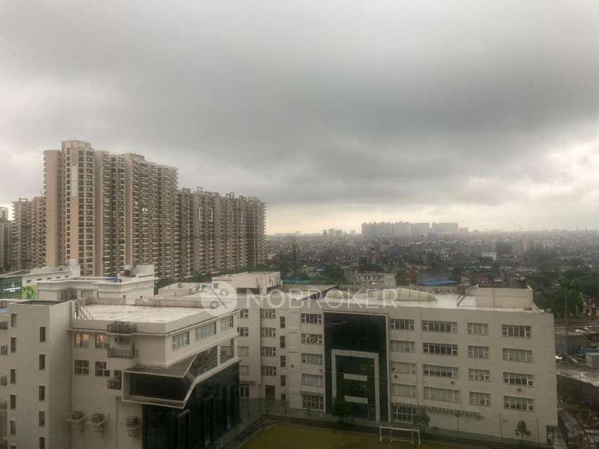 3 BHK Flat In Mahagun Mywoods  For Sale  In Gaur City 2