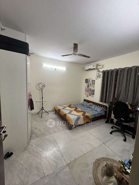 Single Room for Female In 3 BHK  In Aditya Empress Towers In Shaikpet
