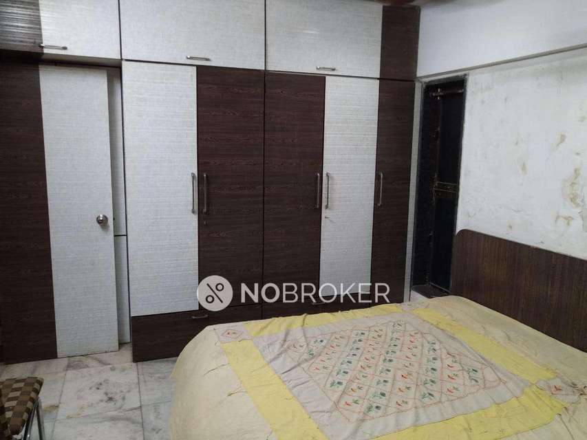 1 BHK Flat In Manju Nikethan Socity For Sale  In Topiwala Rd Goregaon West