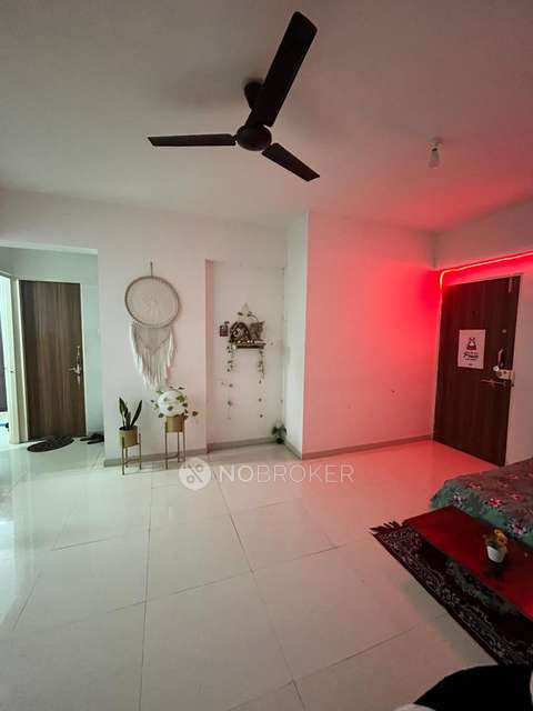 Single Room for Female In 2 BHK  In Skyi Pelican In  Hinjewadi, Pune