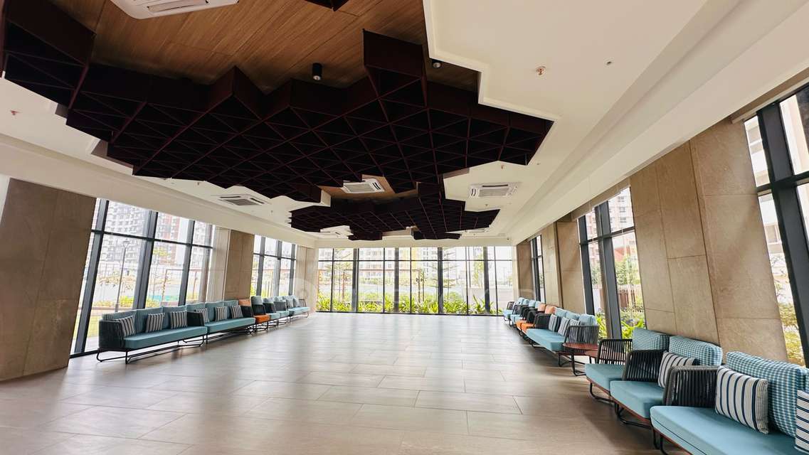 4+ BHK Flat In Raheja Sterling For Sale  In Nibm