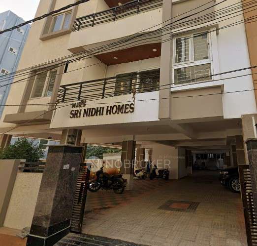 Single Room for  In 3 BHK  In Mjr Sri Nidhi Homes In Madhapur