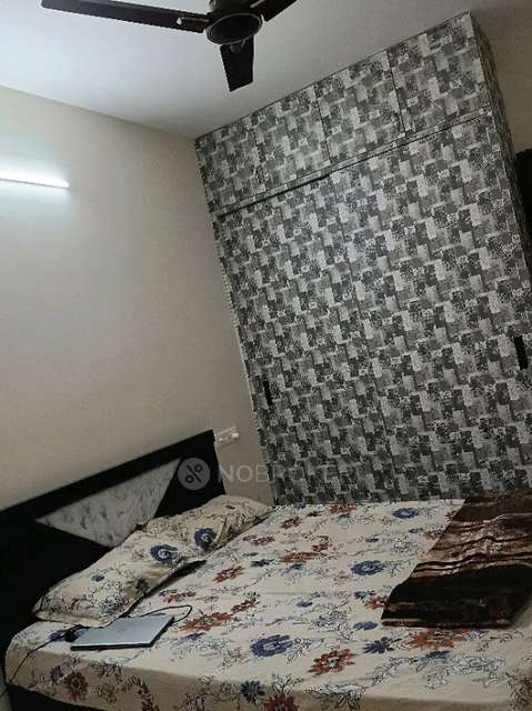 Single Room for Female In 3 BHK  In Zenith Apartments In Kondapur, Gachibowli - Miyapur Rd, Hanuman Nagar, Kothaguda, Hyderabad, Telangana 500084, India