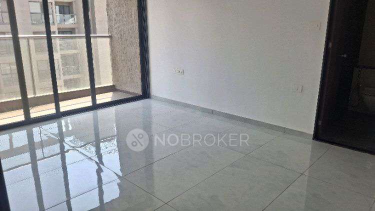 4 BHK Flat In Mantra Mirari for Rent  In Mundhwa