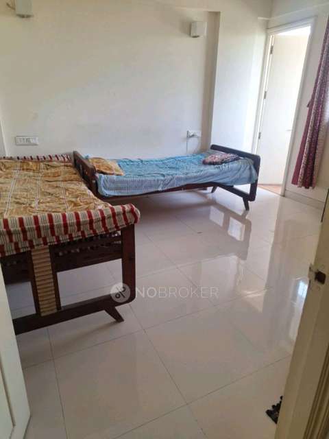 Shared Room for Female In 3 BHK  In Omega Paradise Wakad In Wakad