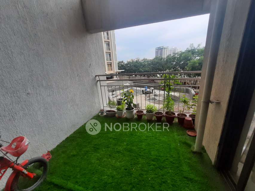 2 BHK Flat In Kohinoor Courtyard One for Rent  In Wakad