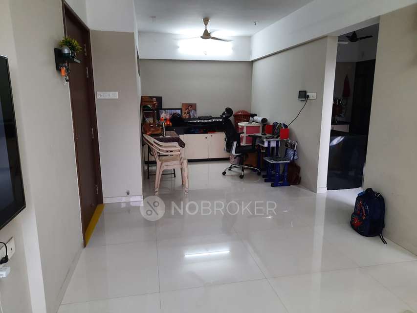 2 BHK Flat In Kohinoor Courtyard One for Rent  In Wakad