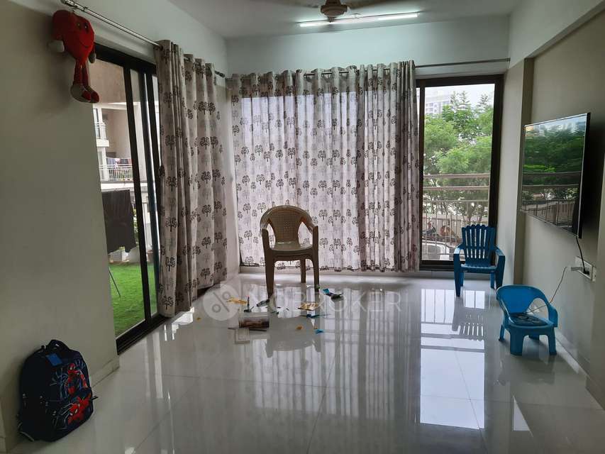 2 BHK Flat In Kohinoor Courtyard One for Rent  In Wakad
