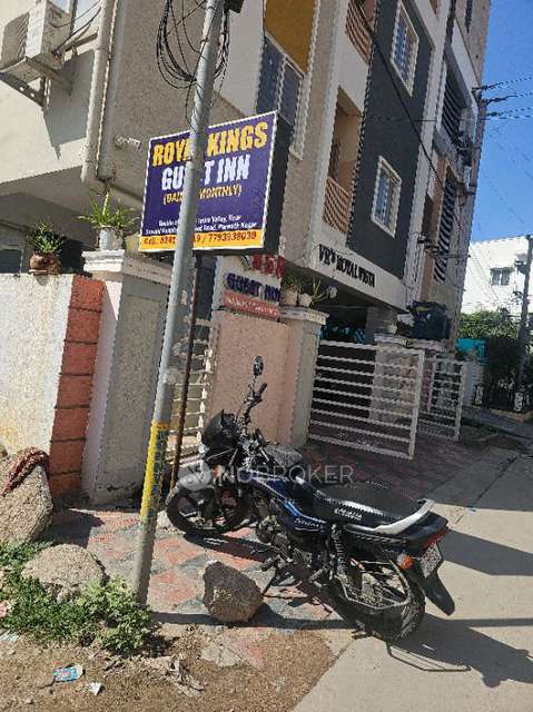 PG for Boys in Borabanda