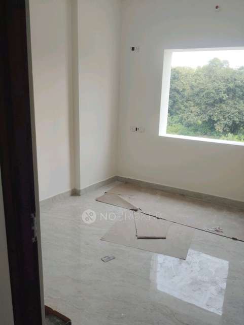 2 BHK Flat In Apartment for Rent  In Virugambakkam
