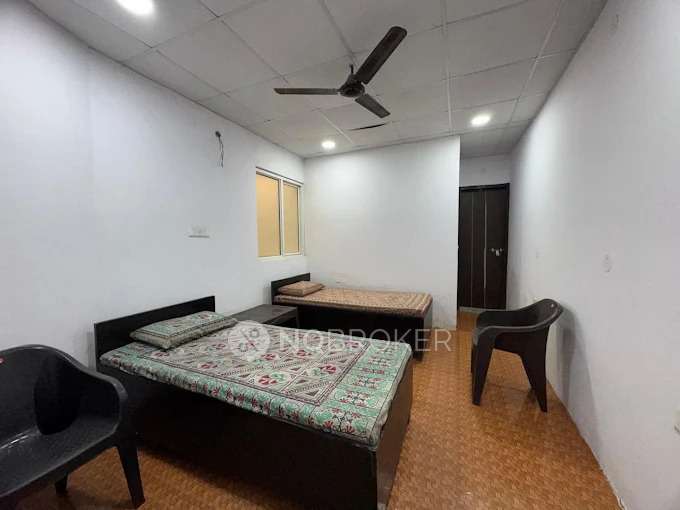 PG for Boys in Sector 66 