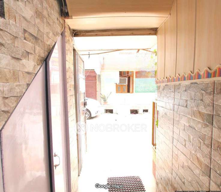 Godown/Warehouse in Shakarpur, Delhi for Rent 