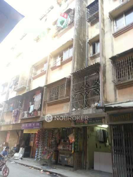 1 RK Flat In Ibrahim Manzil Apartment, Mumbra For Sale  In Mumbra