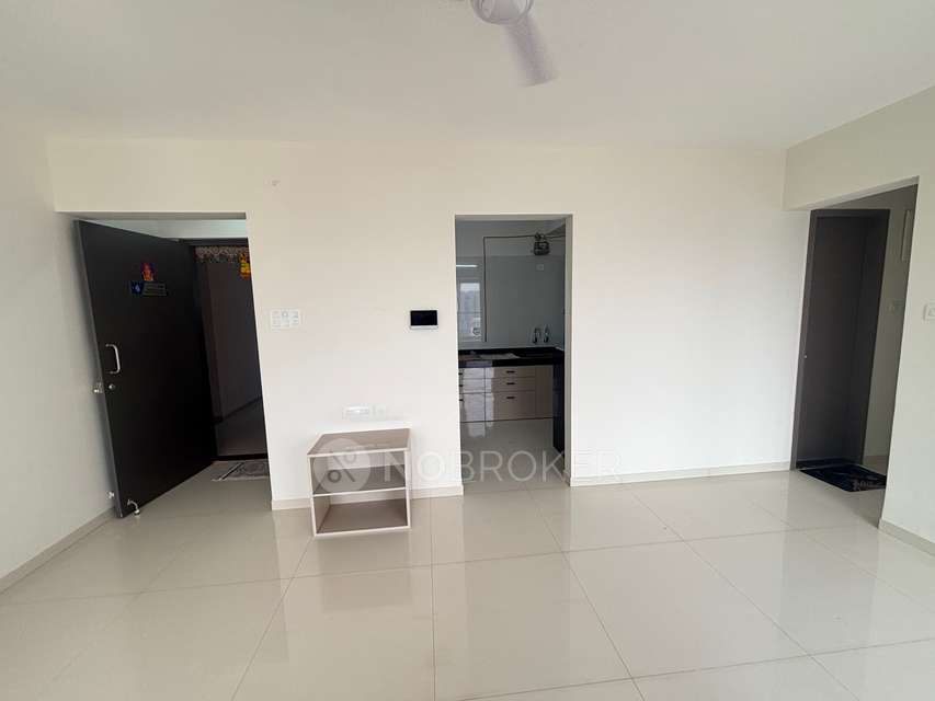 2 BHK Flat In Bhandari 32 Pinewood Drive for Rent  In 32 Pinewood Drive