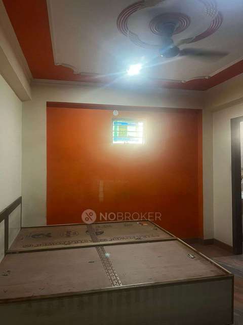 1 RK House for Rent  In Sector 58