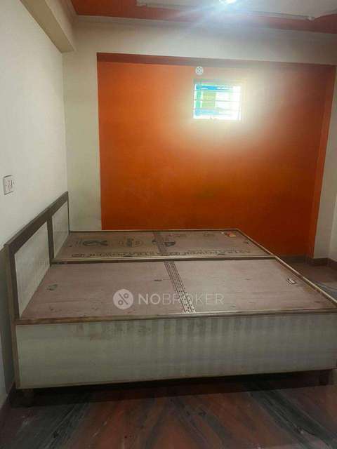 1 RK House for Rent  In Sector 58