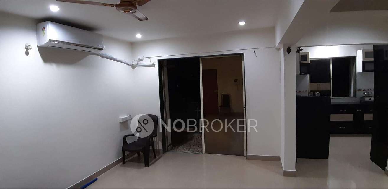 Shared Room for Female In 2 BHK  In Shree Baghwati Suvarna Complex In Baner