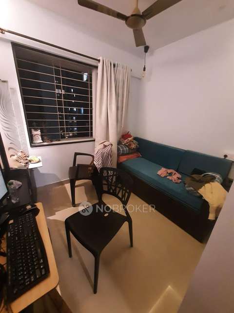 2 BHK Flat In Shapoorji Sarova, Kandivali East For Sale  In Kandivali East