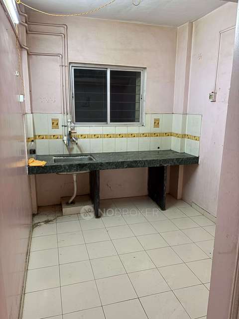 1 BHK Flat In Manurwar Society for Rent  In Pancham Supermarket