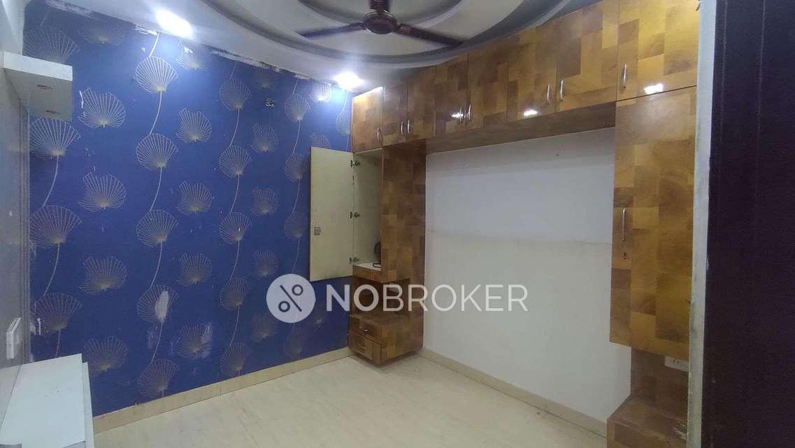 2 BHK Flat In Pancham Apartment For Sale  In Razapur Khurd