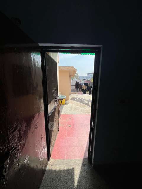 1 RK Flat for Rent  In Sector 12