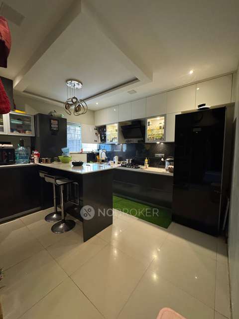 Shared Room for Female In 3 BHK  In Apartment In Wagholi