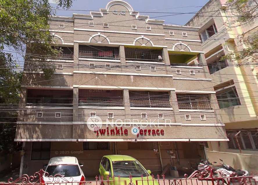 Shared Room for Male In 2 BHK  In Twinkle  Apartment In Semmancheri