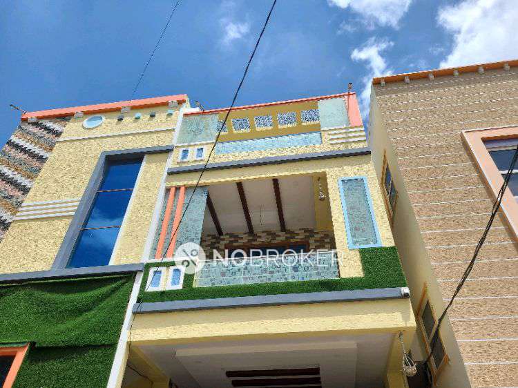 4+ BHK House For Sale  In Thumkunta