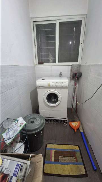 Single Room for Female In 2 BHK  In Royal Recidency Morwadi Pimpri Pune In Royal Residency