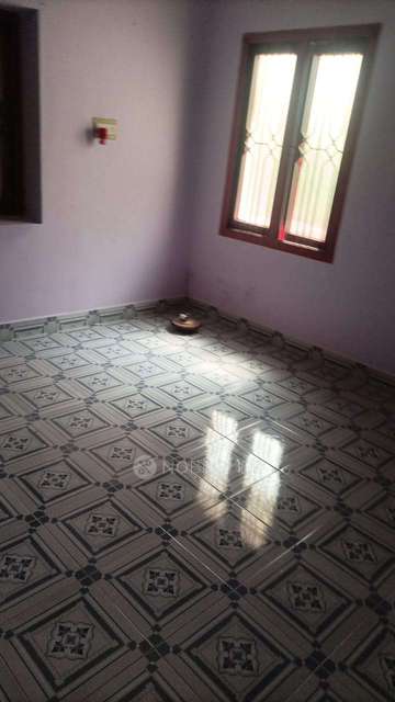 2 BHK House for Rent  In Injambakkam