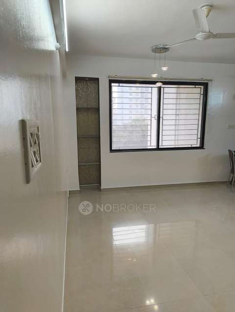 2 BHK Flat In Dreams Elina Building-c Wing Co-op. Housing Society Limited, Pune for Rent  In Pune