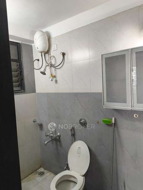 2 BHK Flat In Dreams Elina Building-c Wing Co-op. Housing Society Limited, Pune for Rent  In Pune